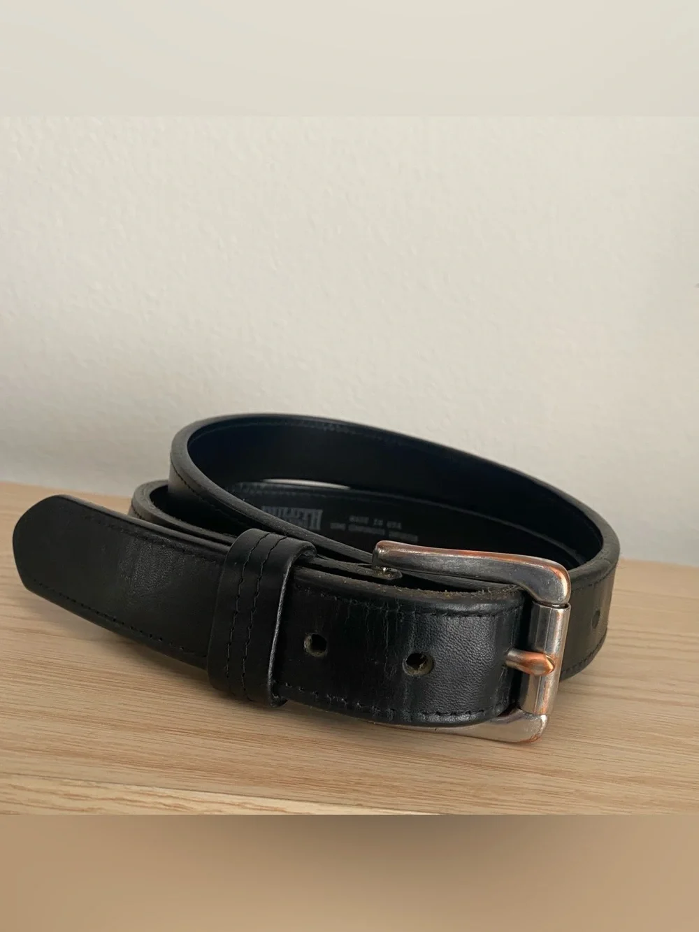 Duluth Trading Company Italian Leather Belt w/brass buckle